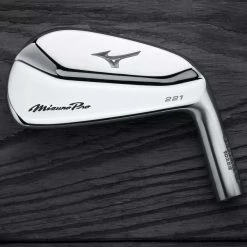 Mizuno Pro 221 Custom Fit Irons -Hot Sale Golf clubs Shop Mizuno Pro 221 Irons Lifestyle 5
